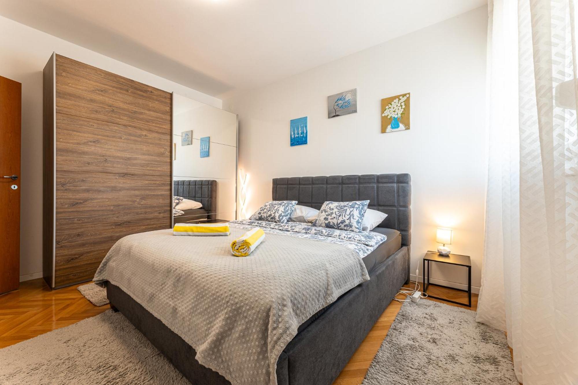 Diocles Place Apartment *